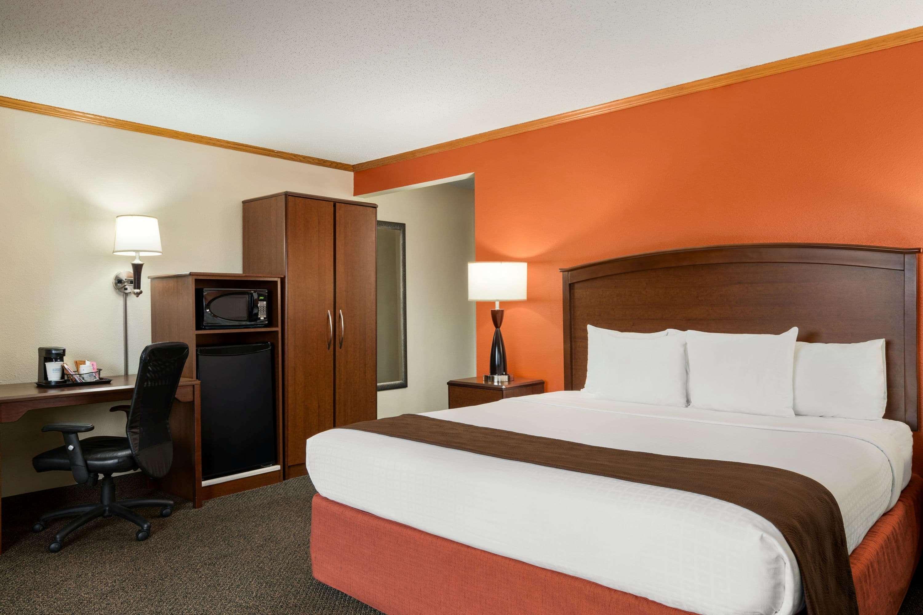 Americinn By Wyndham Virginia Eksteriør billede